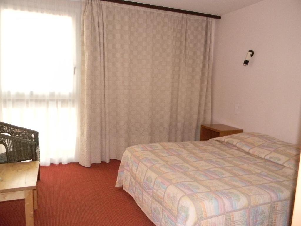 Hotel Le Logis Des Cordeliers Condom Exterior foto